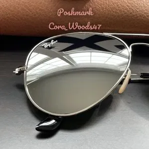 RayBan Aviator Silver Flash Lenses RB3025 Silver Frame 58 / 62 Unisex New Ray-Ban | Accessories | Rayban Aviator Silver Flash Lenses  main image 4